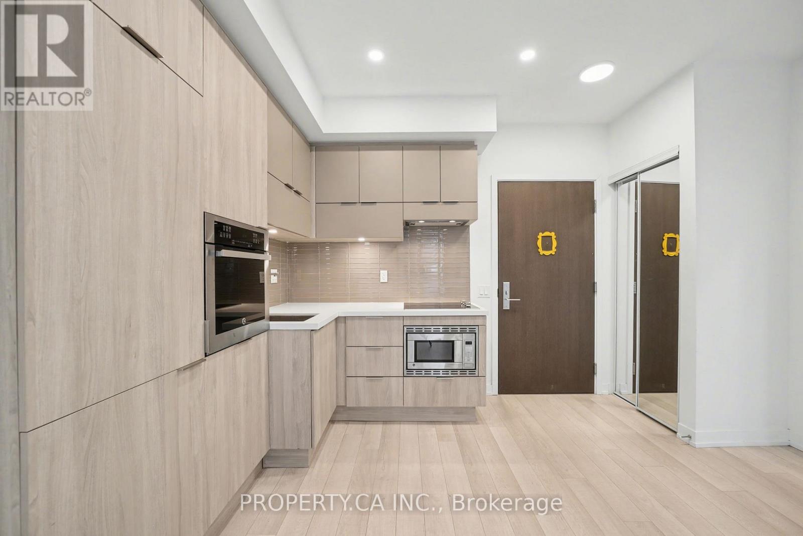 1206 - 39 Roehampton Avenue, Toronto, Ontario  M4P 0G1 - Photo 8 - C12661448