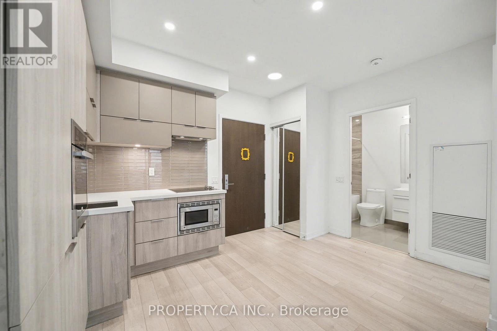 1206 - 39 Roehampton Avenue, Toronto, Ontario  M4P 0G1 - Photo 9 - C12661448