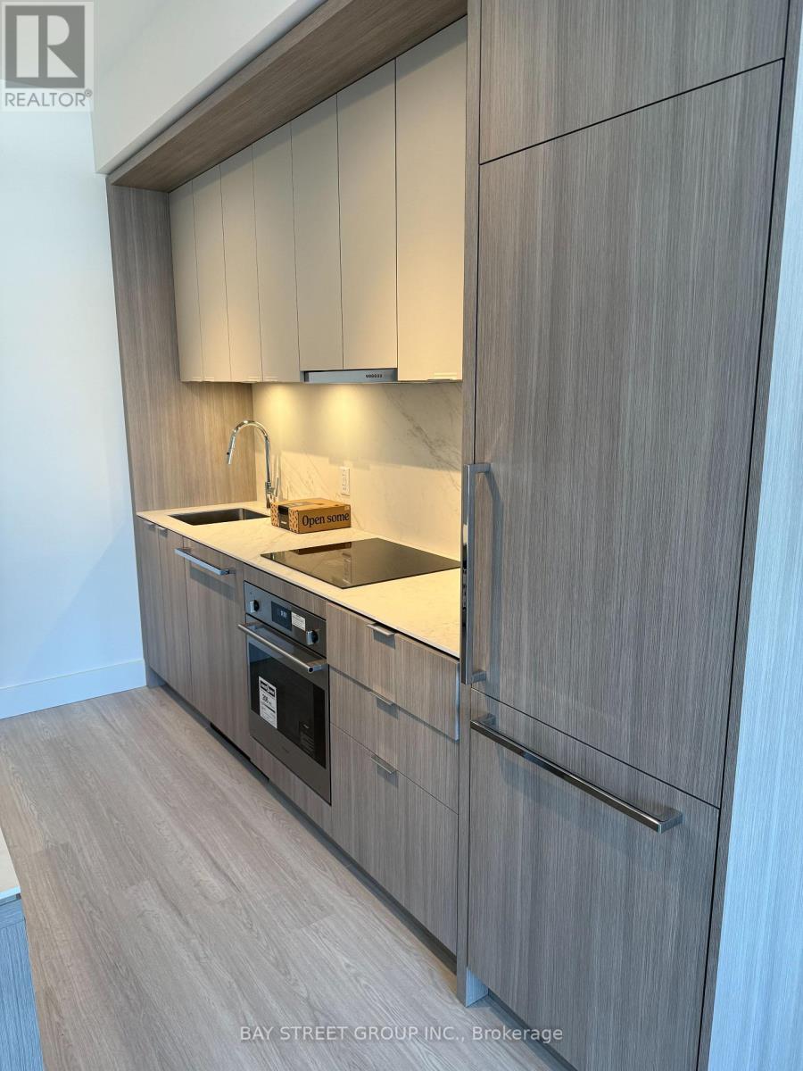 812 - 6 Greenbriar Road, Toronto, Ontario  M2K 0H6 - Photo 4 - C12661462