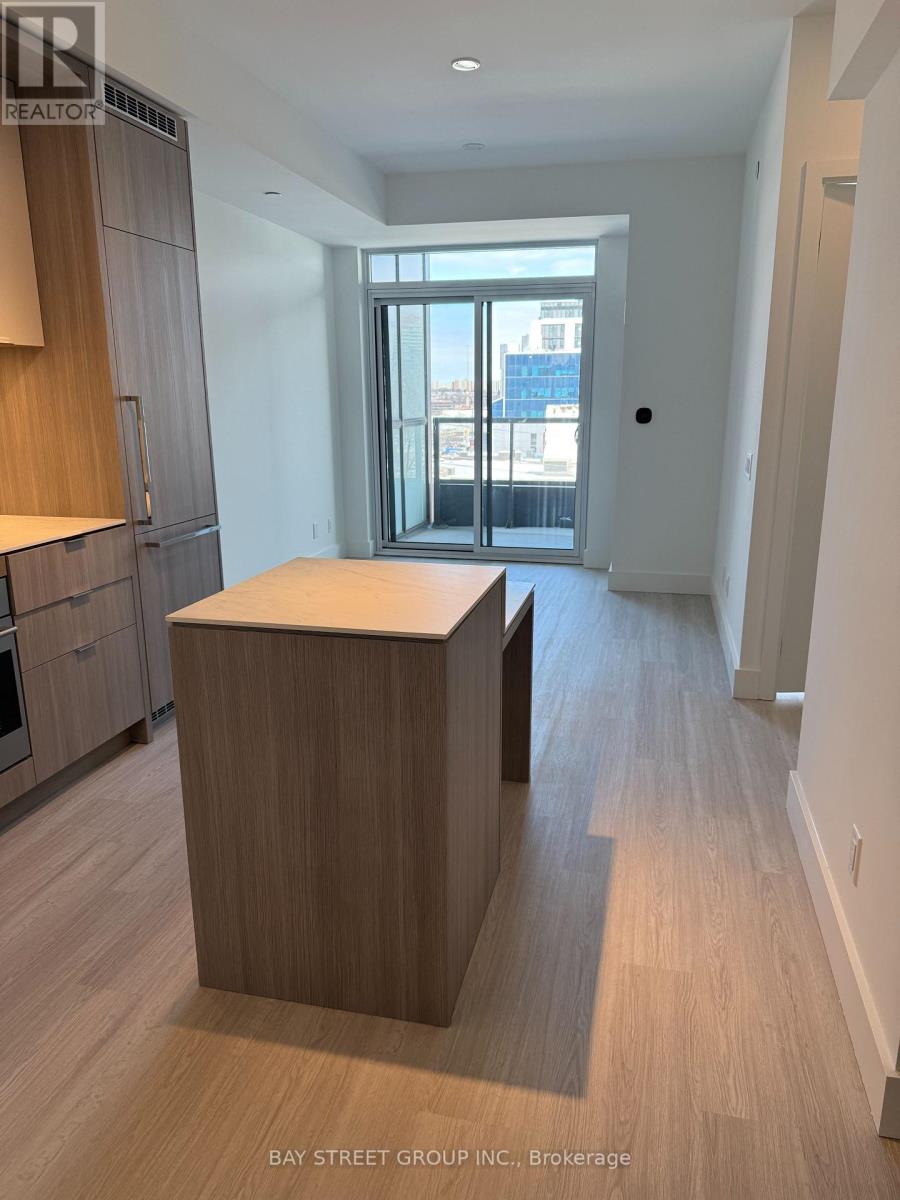 812 - 6 Greenbriar Road, Toronto, Ontario  M2K 0H6 - Photo 5 - C12661462