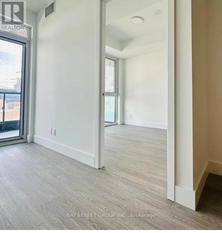 812 - 6 Greenbriar Road, Toronto, Ontario  M2K 0H6 - Photo 7 - C12661462