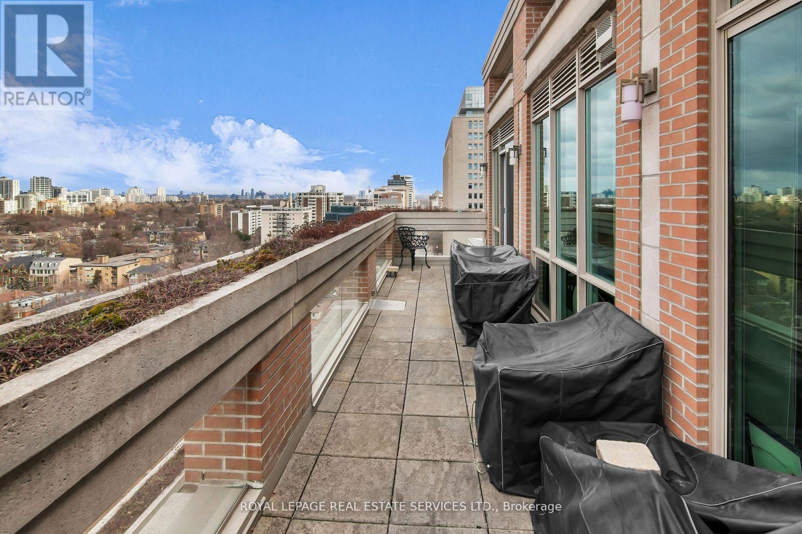 1701 - 155 St Clair Avenue W, Toronto, Ontario  M4V 0A1 - Photo 33 - C12661482