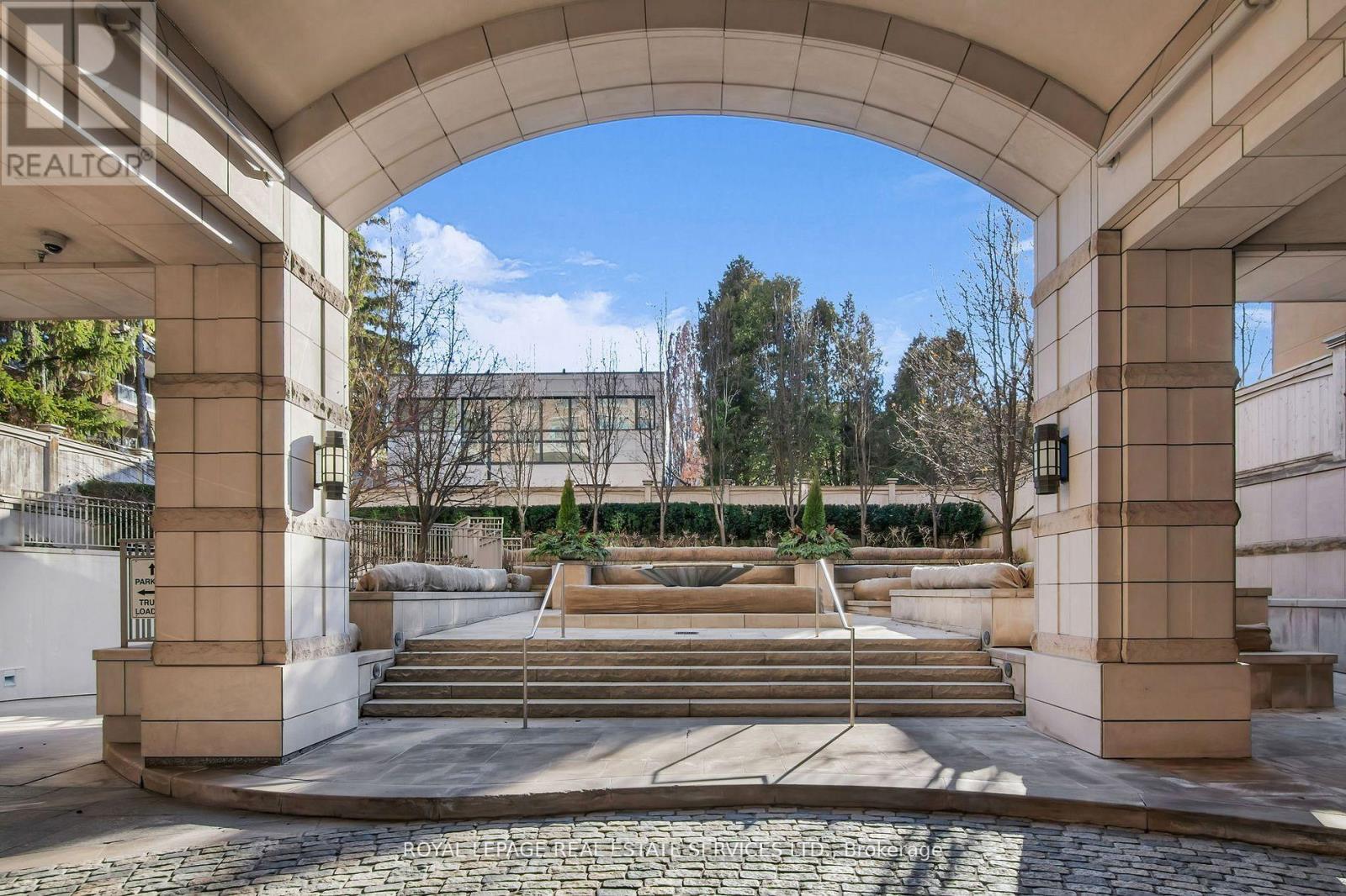 1701 - 155 St Clair Avenue W, Toronto, Ontario  M4V 0A1 - Photo 41 - C12661482