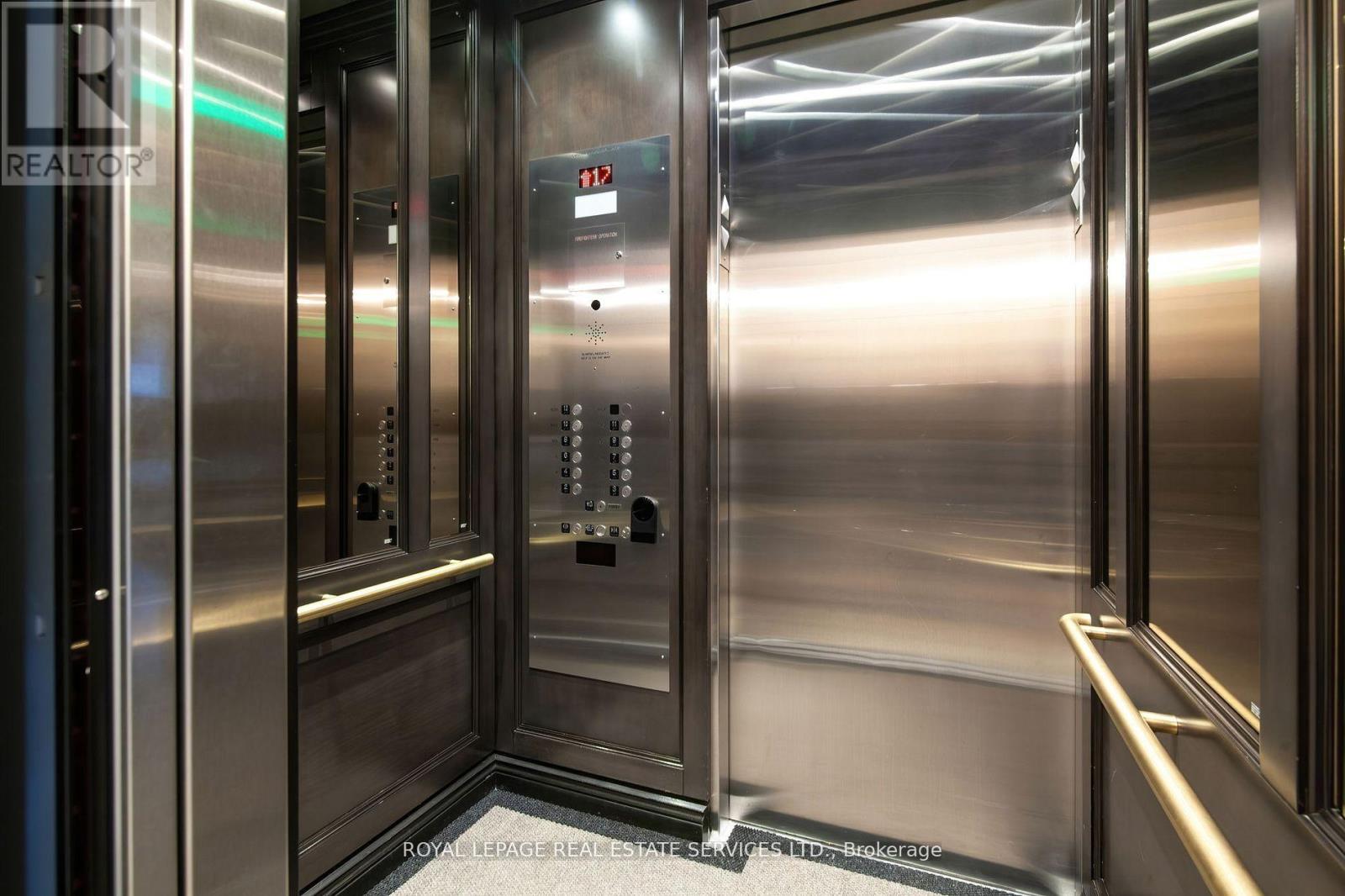 1701 - 155 St Clair Avenue W, Toronto, Ontario  M4V 0A1 - Photo 5 - C12661482