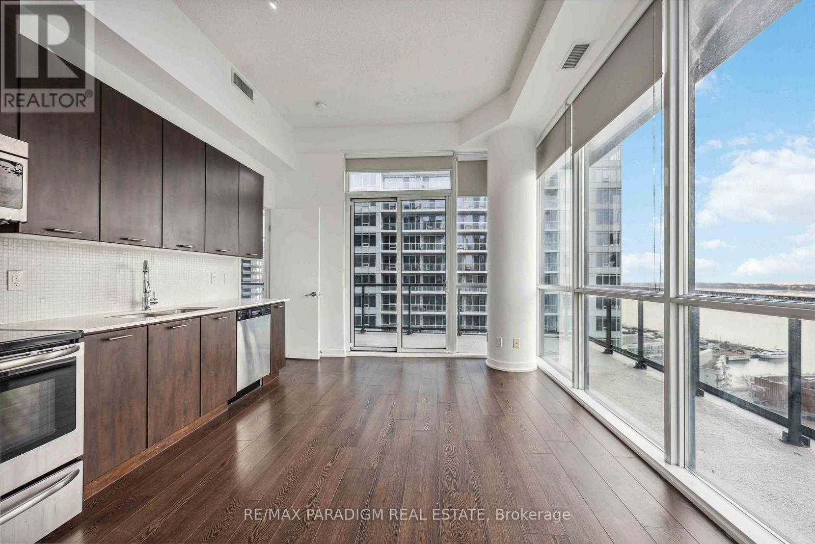 2810 - 20 Bruyeres Mews, Toronto, Ontario  M5V 0G8 - Photo 12 - C12661484