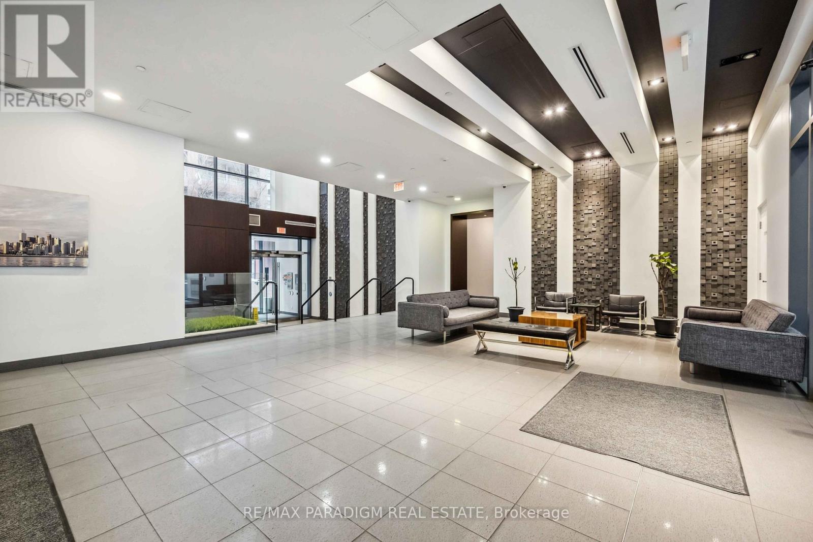 2810 - 20 Bruyeres Mews, Toronto, Ontario  M5V 0G8 - Photo 3 - C12661484