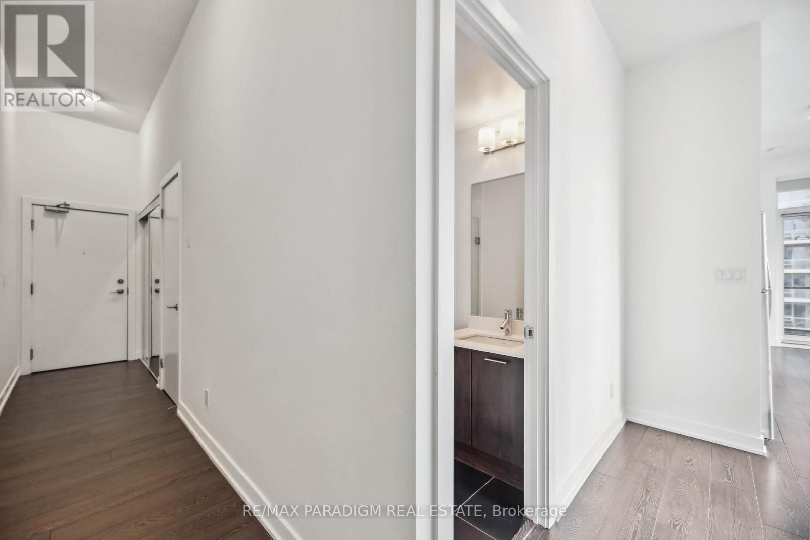 2810 - 20 Bruyeres Mews, Toronto, Ontario  M5V 0G8 - Photo 5 - C12661484