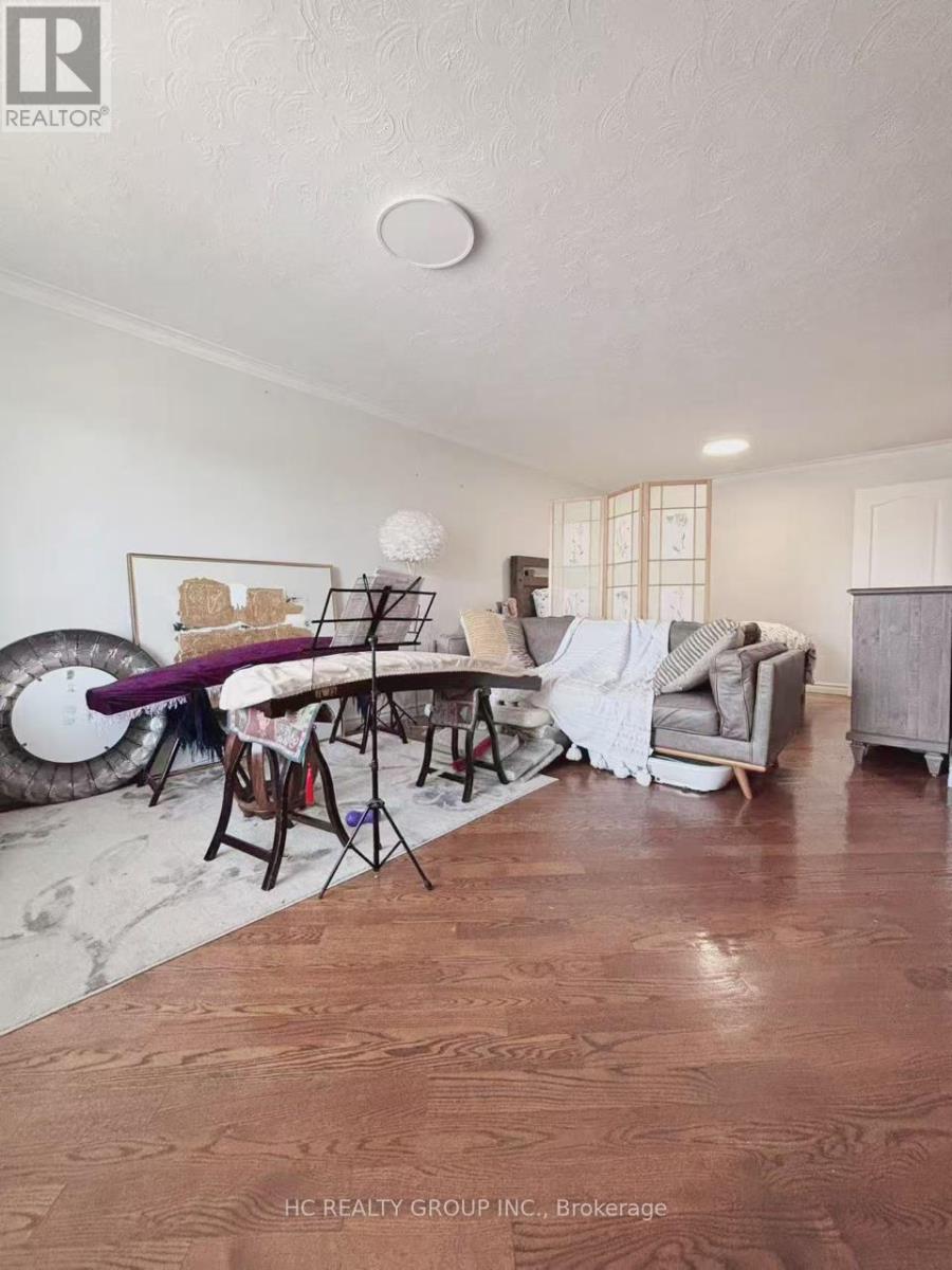 983 Old Cummer Avenue, Toronto, Ontario  M2H 1W5 - Photo 5 - C12661530