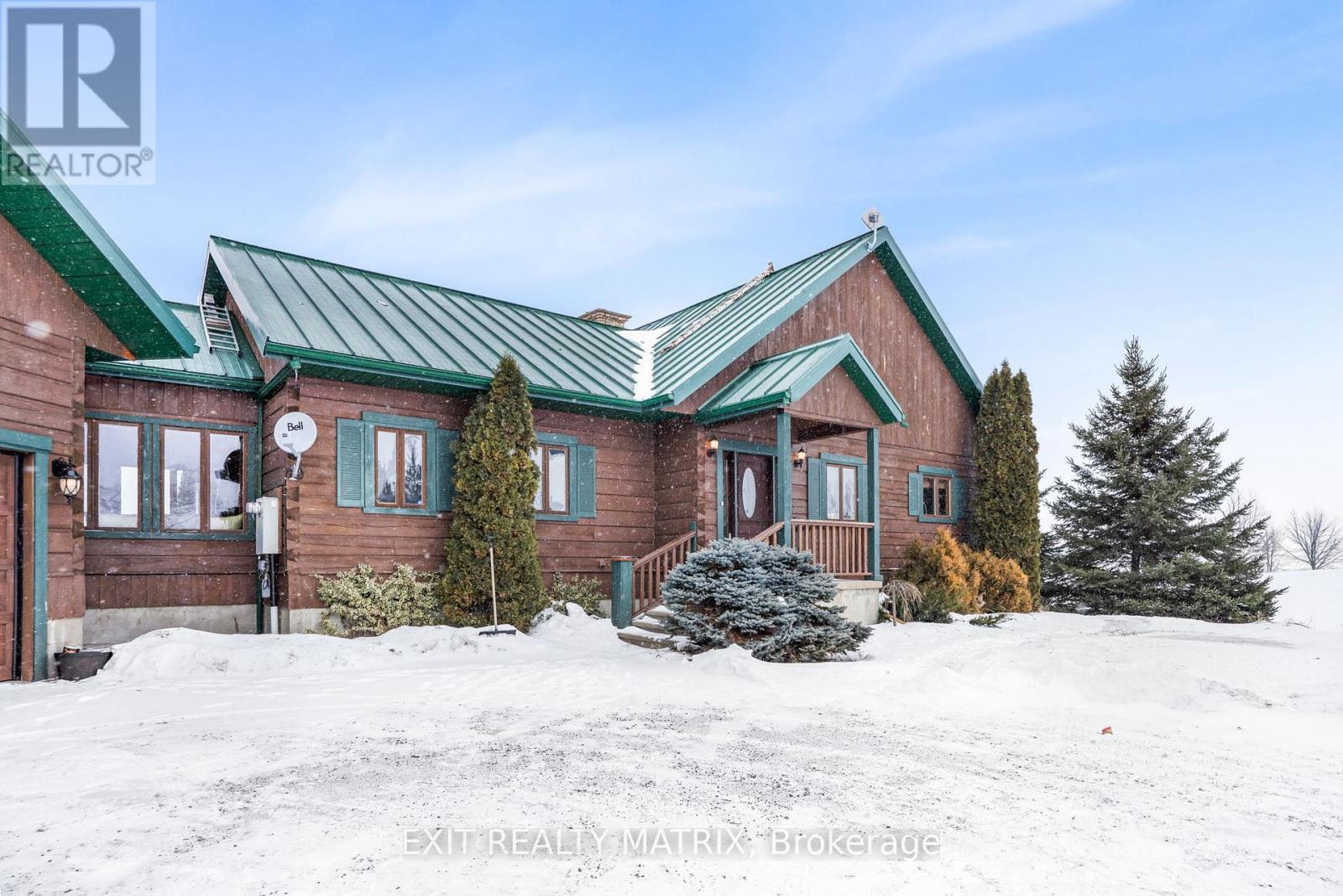 353 Chemin Du Domaine Road, Alfred And Plantagenet, Ontario  K0B 1J0 - Photo 3 - X12661300