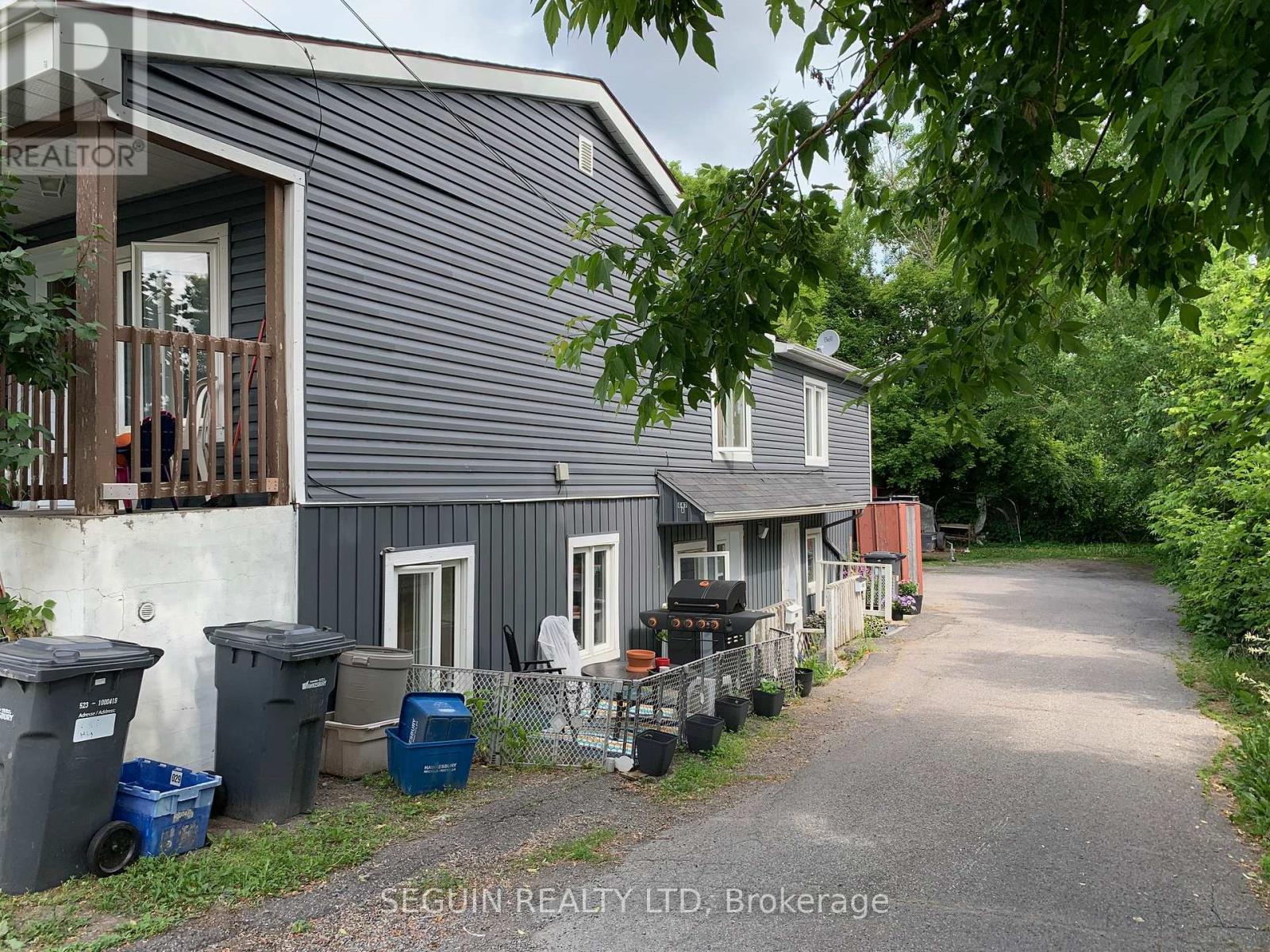 645-647a-647b Higginson Street, Hawkesbury, Ontario  K6A 1G9 - Photo 2 - X12661362