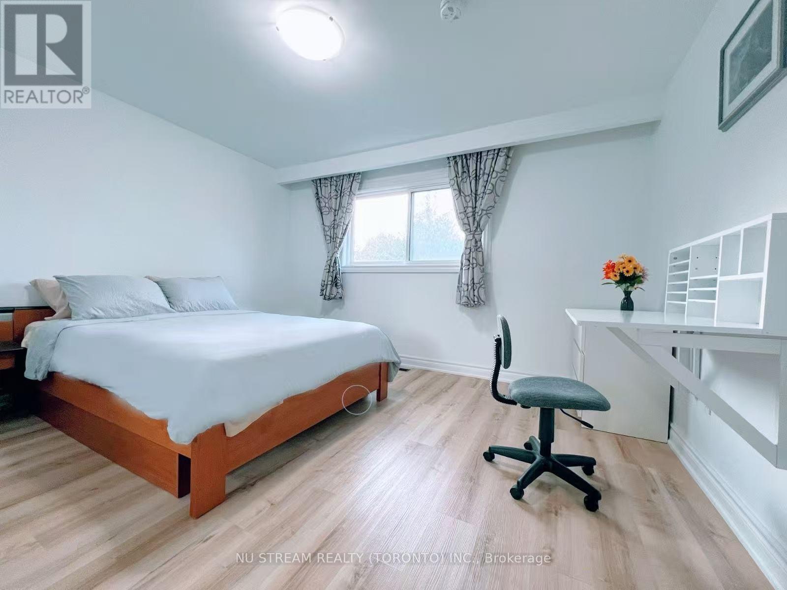 Upper - 46 Stainforth Drive, Toronto, Ontario  M1S 1L8 - Photo 8 - E12661398