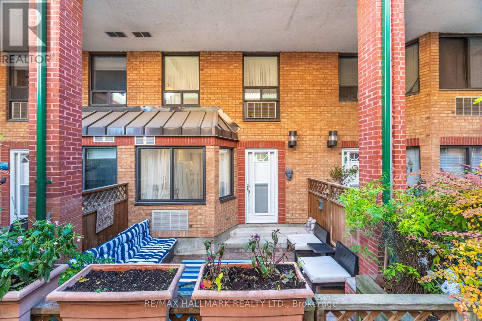 #10 - 2112 Queen Street E, Toronto, Ontario  M4E 1E2 - Photo 3 - E12661502