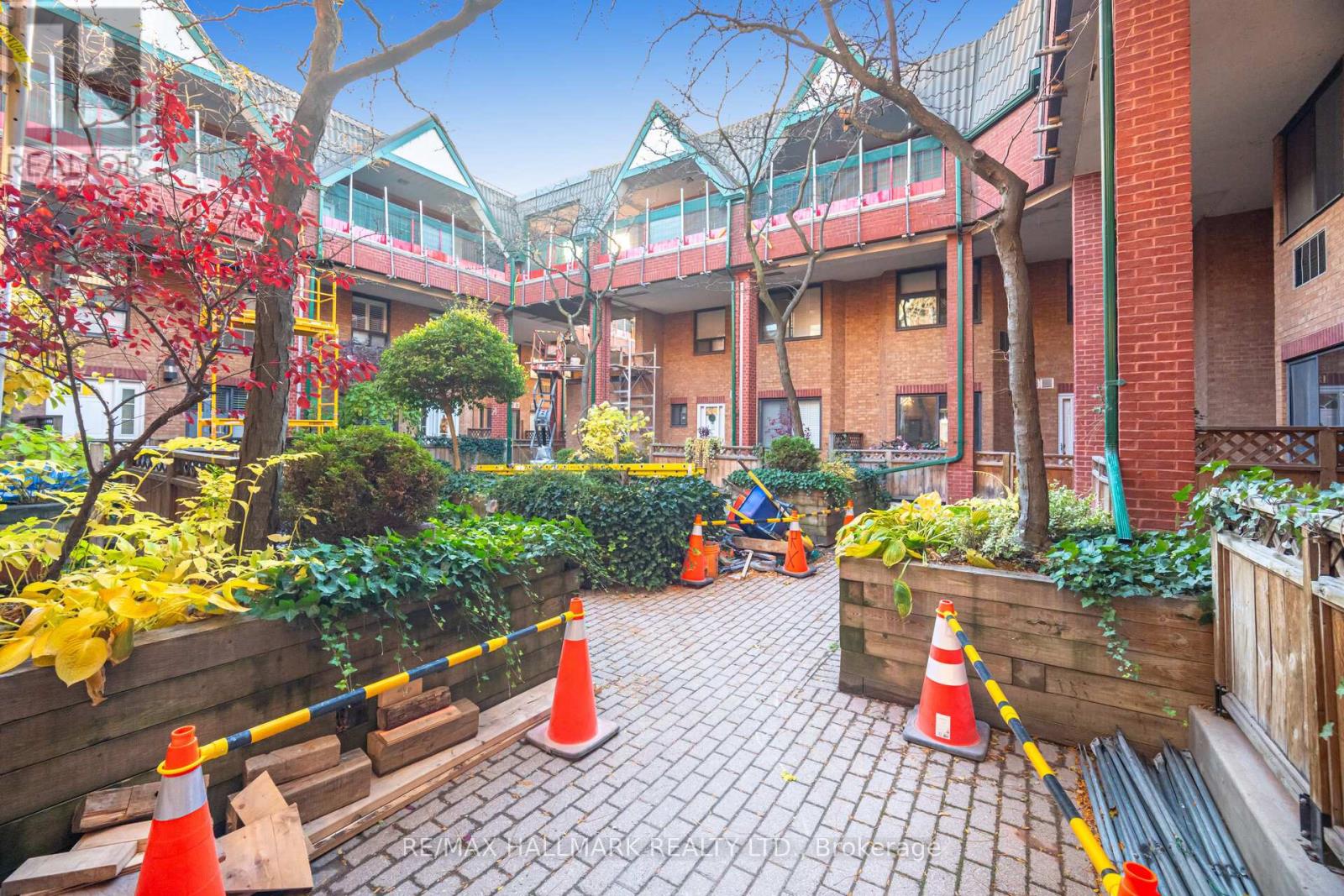 #10 - 2112 Queen Street E, Toronto, Ontario  M4E 1E2 - Photo 30 - E12661502