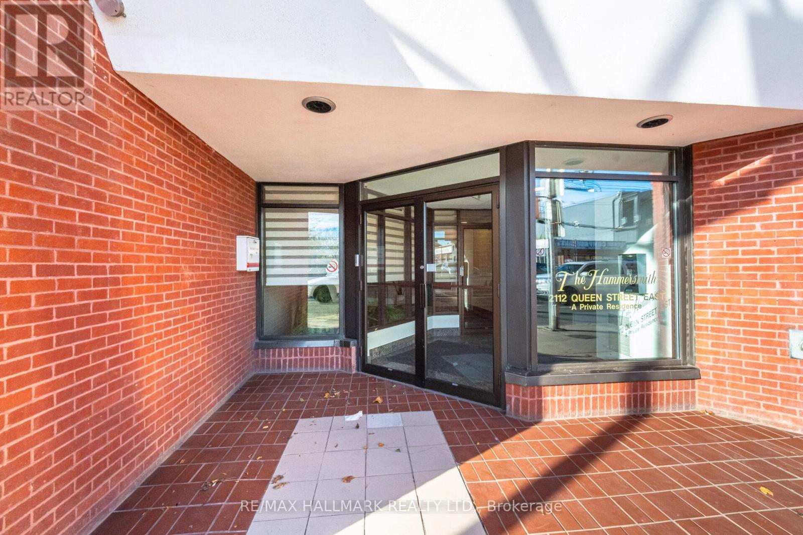 10 - 2112 Queen Street E, Toronto, Ontario  M4E 1E2 - Photo 2 - E12661508