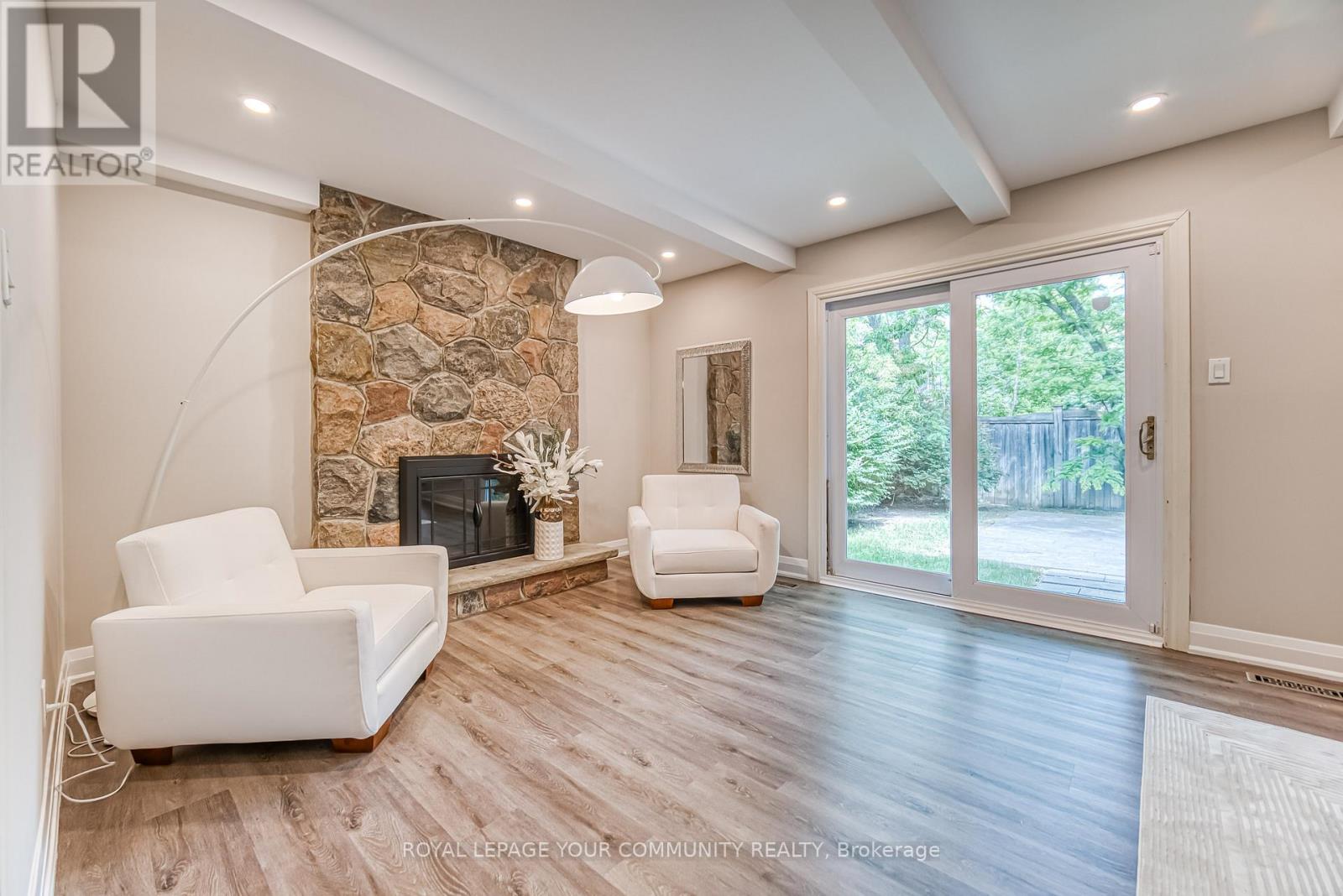 14 Julia Street, Markham, Ontario  L3T 4R9 - Photo 7 - N12661184