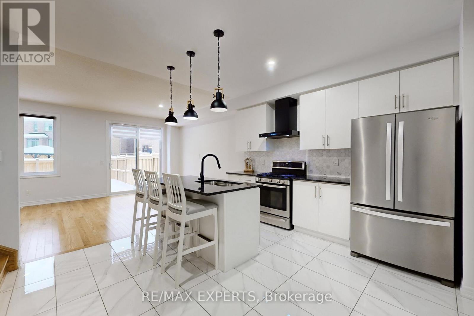 69 Seedling Crescent, Whitchurch-Stouffville, Ontario  L4A 4V5 - Photo 15 - N12661198