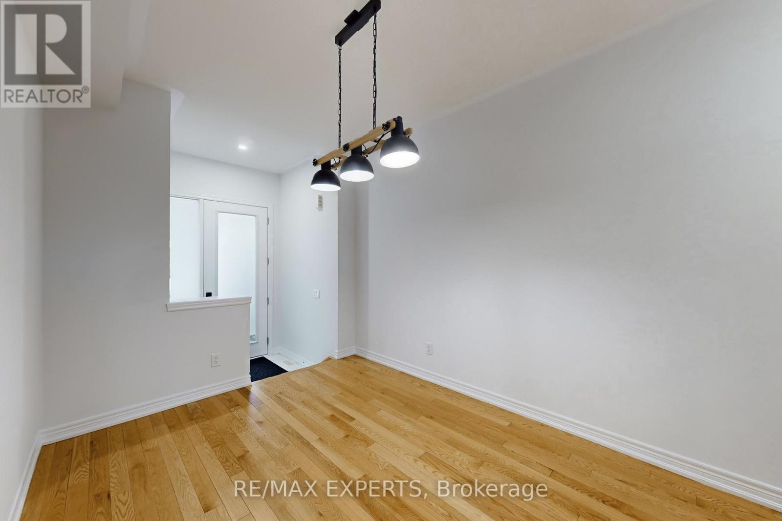 69 Seedling Crescent, Whitchurch-Stouffville, Ontario  L4A 4V5 - Photo 19 - N12661198