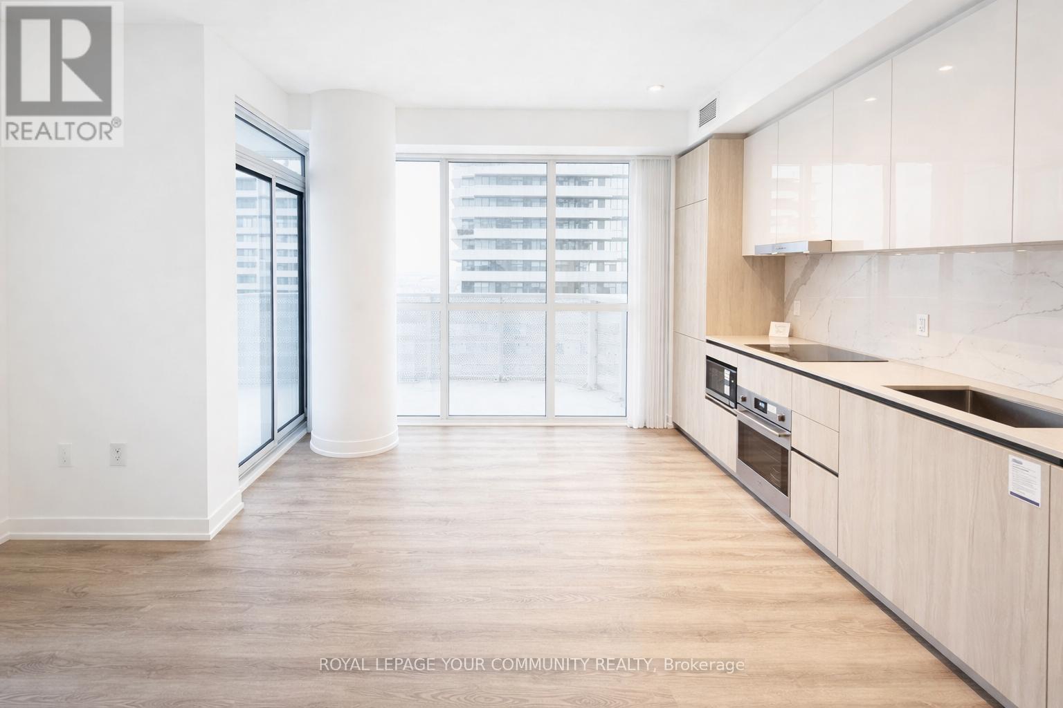 4812 - 8 Interchange Way S, Vaughan, Ontario  L4K 0R2 - Photo 4 - N12661230