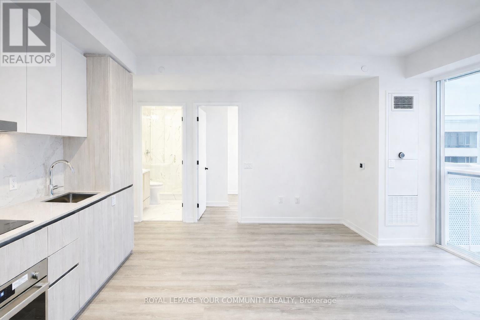 4812 - 8 Interchange Way S, Vaughan, Ontario  L4K 0R2 - Photo 7 - N12661230