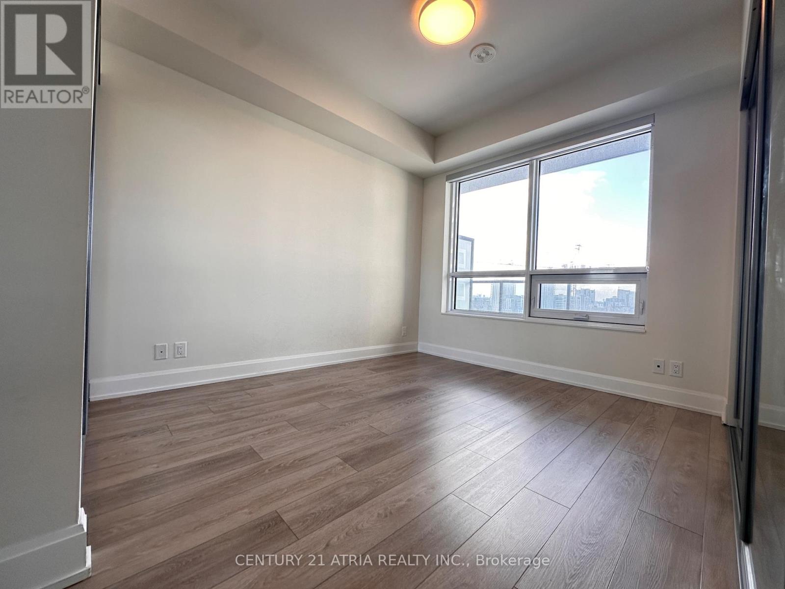 1008 - 18 Water Walk Drive, Markham, Ontario  L3R 6L5 - Photo 11 - N12661244