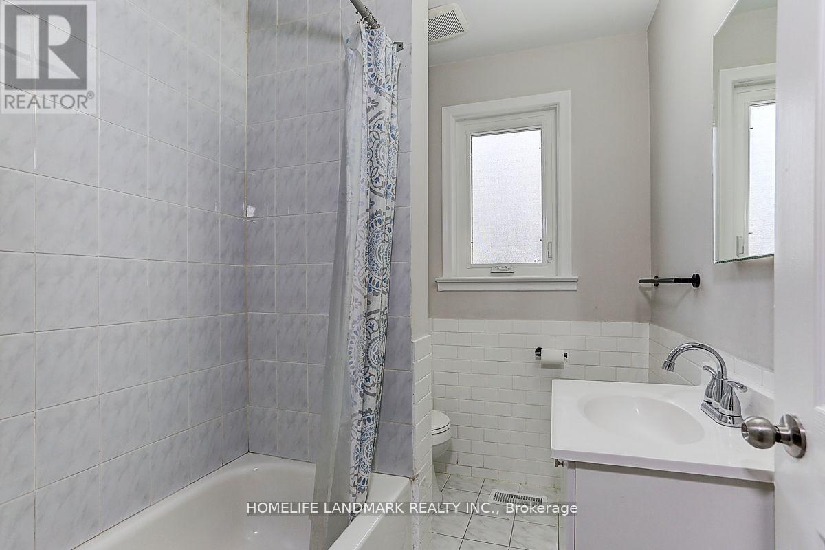 29 Windridge Drive, Markham, Ontario  L3P 1T7 - Photo 15 - N12661274