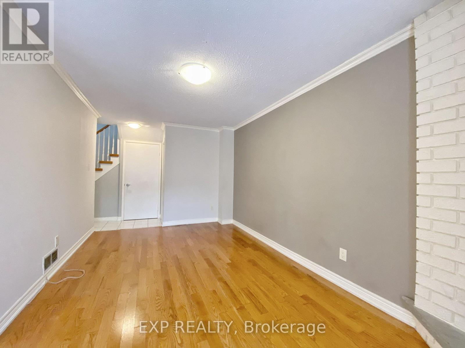 1 Teasdale Court, Aurora, Ontario  L4G 6C1 - Photo 13 - N12661314