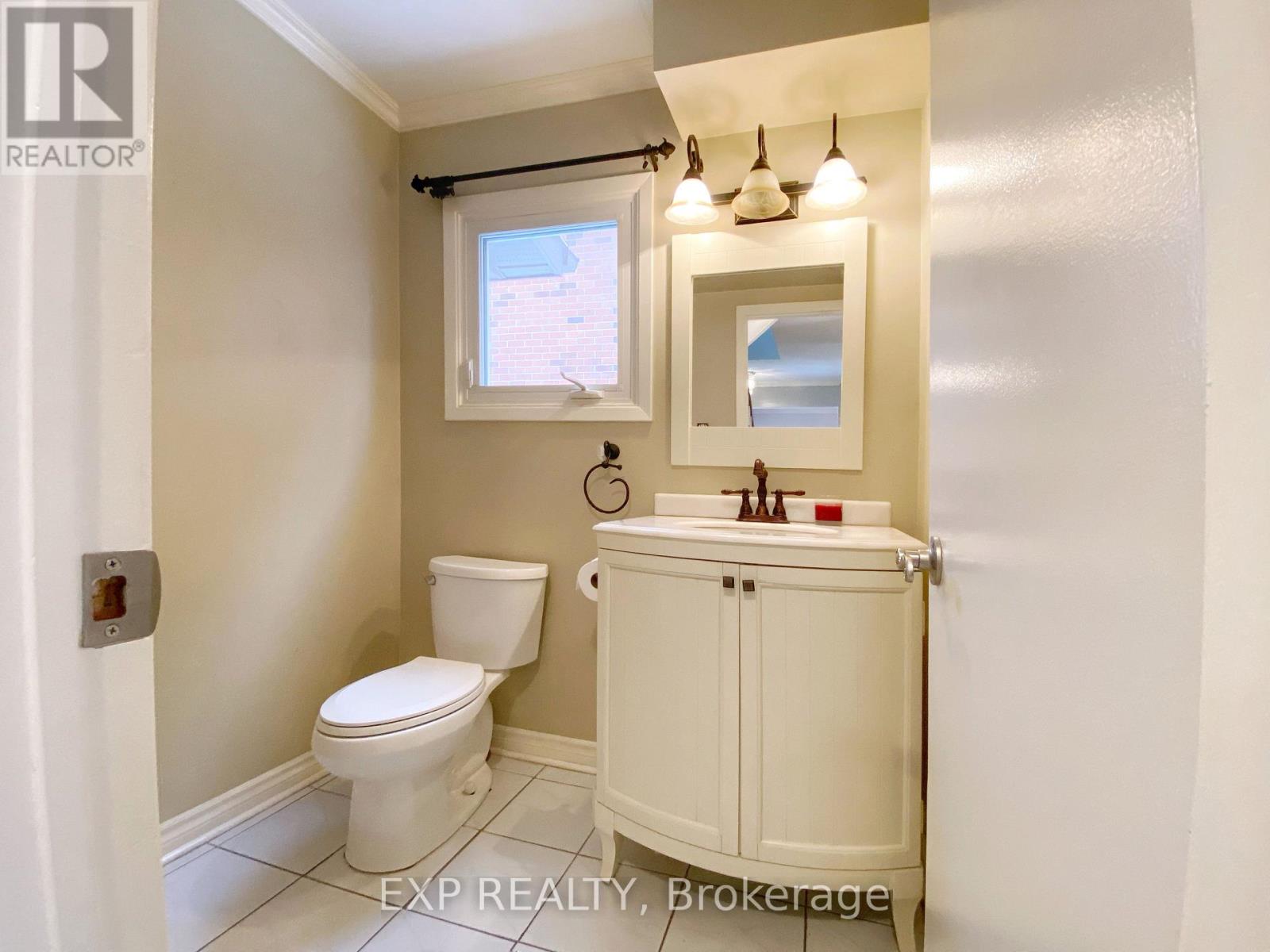 1 Teasdale Court, Aurora, Ontario  L4G 6C1 - Photo 16 - N12661314