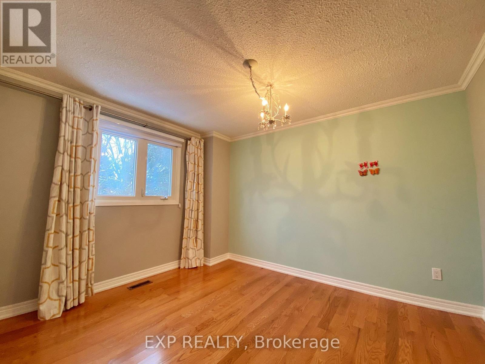 1 Teasdale Court, Aurora, Ontario  L4G 6C1 - Photo 23 - N12661314