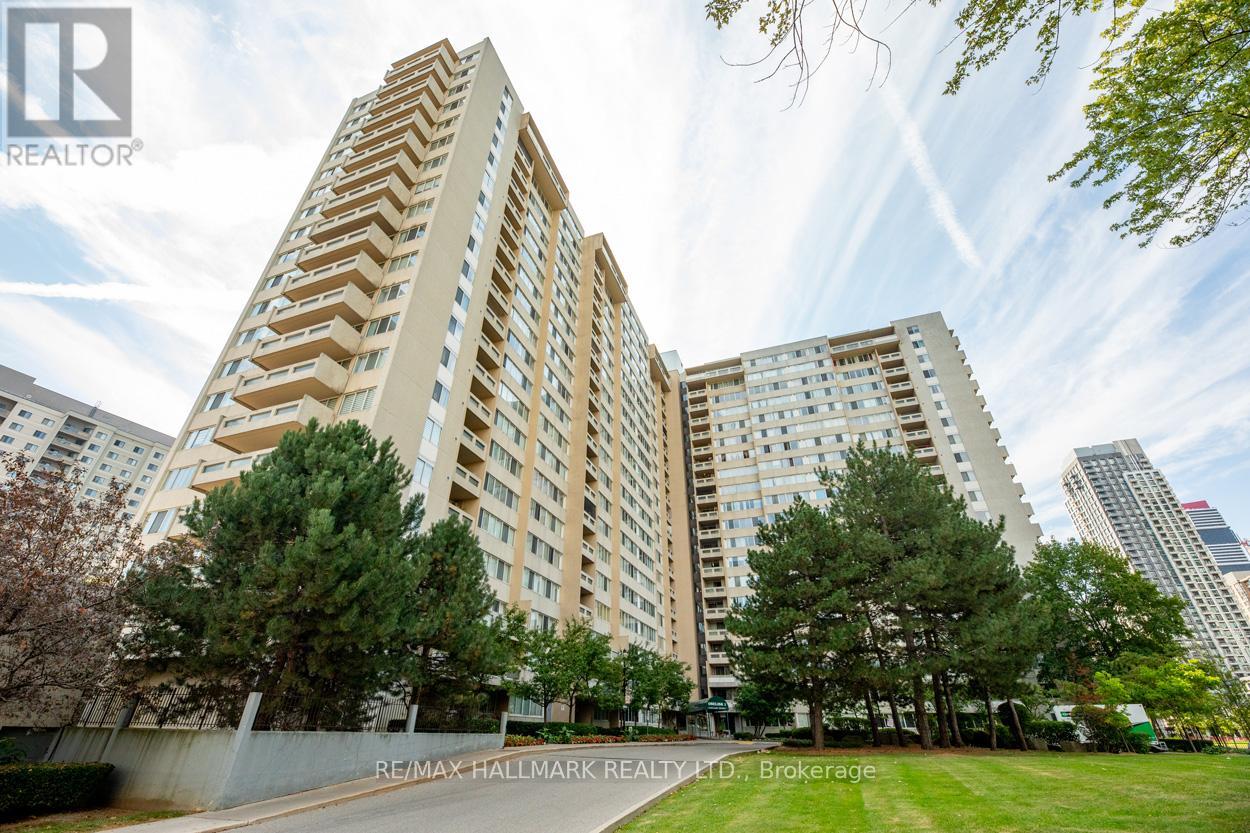 702 - 3590 KANEFF CRESCENT, Mississauga, Ontario