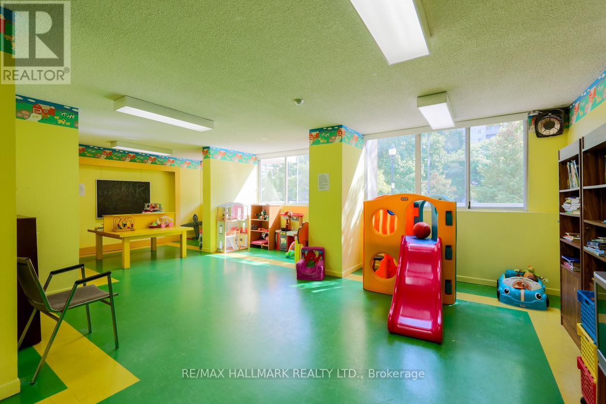 702 - 3590 Kaneff Crescent, Mississauga, Ontario  L5A 3X3 - Photo 29 - W12661156