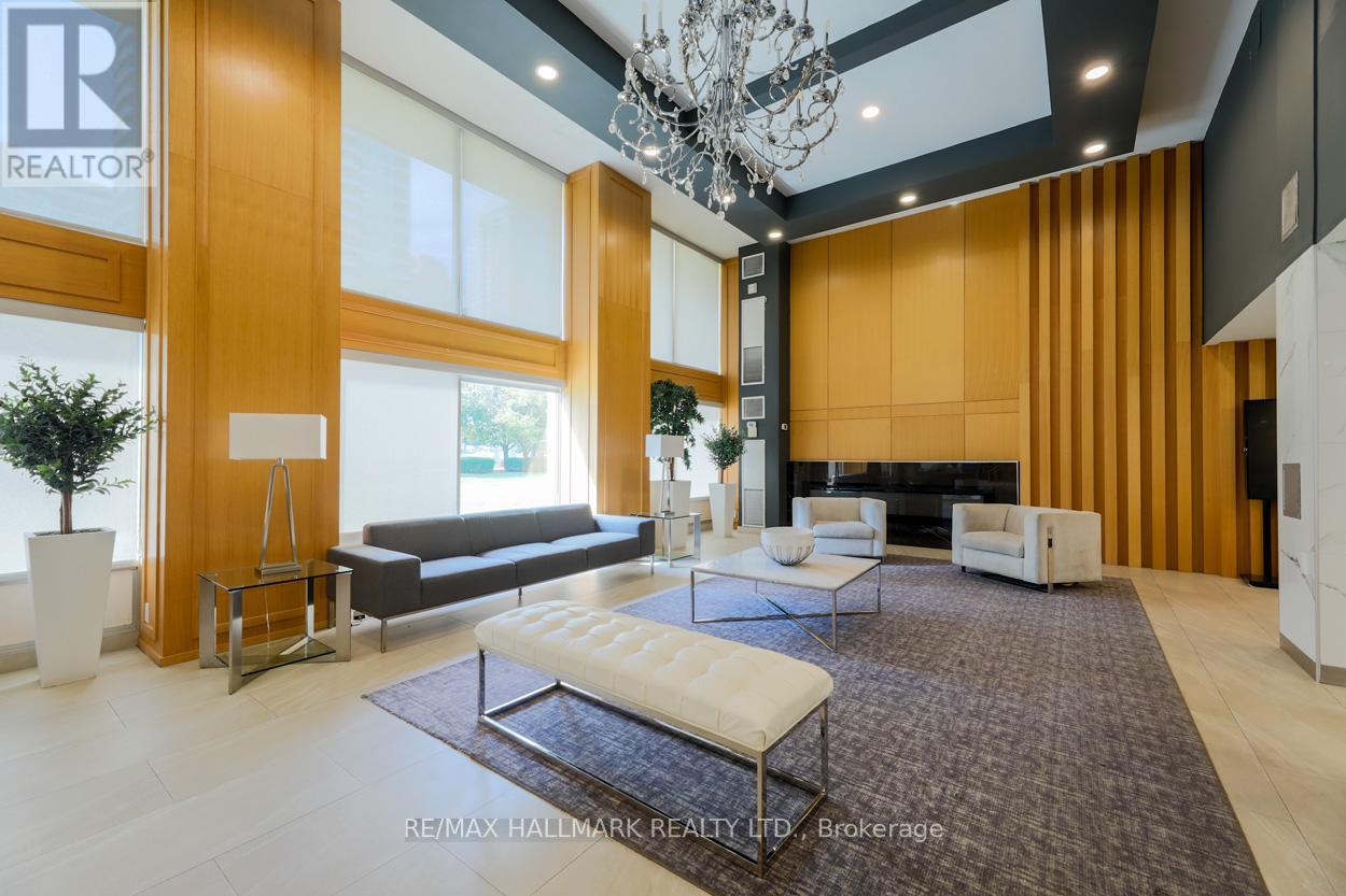 702 - 3590 Kaneff Crescent, Mississauga, Ontario  L5A 3X3 - Photo 3 - W12661156