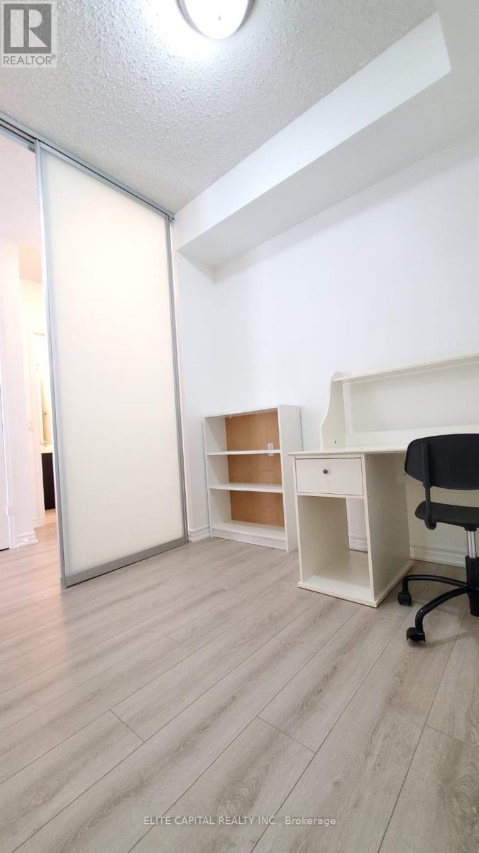 904 - 15 James Finlay Way, Toronto, Ontario  M3M 0B3 - Photo 11 - W12661164