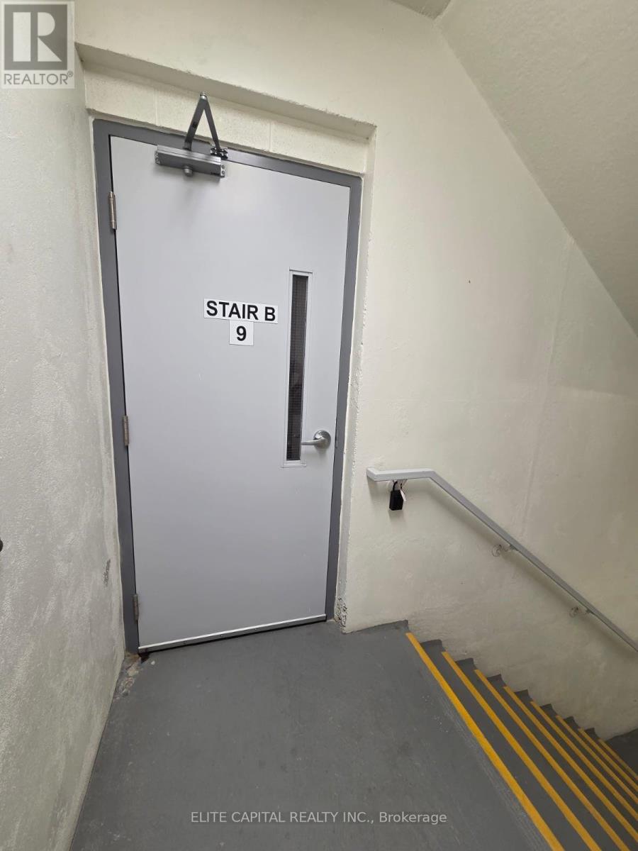 904 - 15 James Finlay Way, Toronto, Ontario  M3M 0B3 - Photo 14 - W12661164