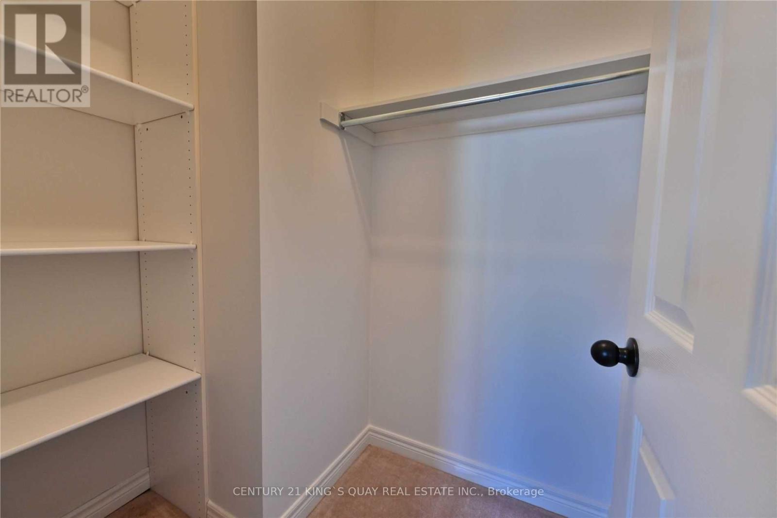 85 Gatwick Drive, Oakville, Ontario  L6H 6V2 - Photo 10 - W12661240