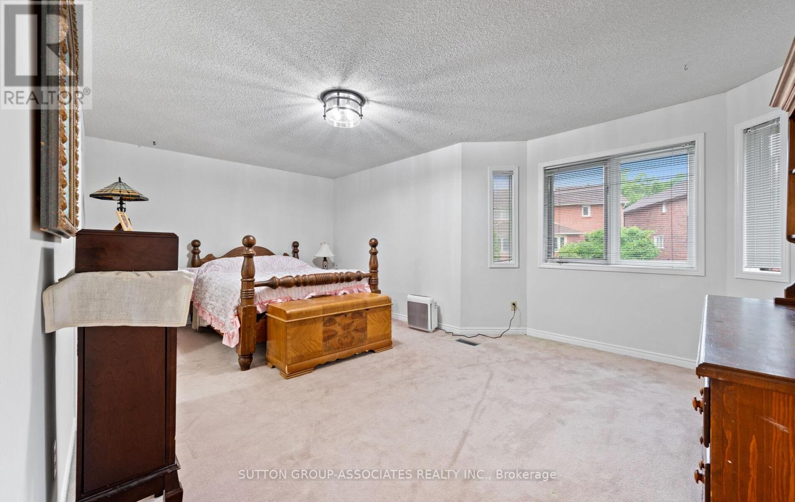 1252 Greenwood Crescent, Oakville, Ontario  L6J 6W5 - Photo 23 - W12661248