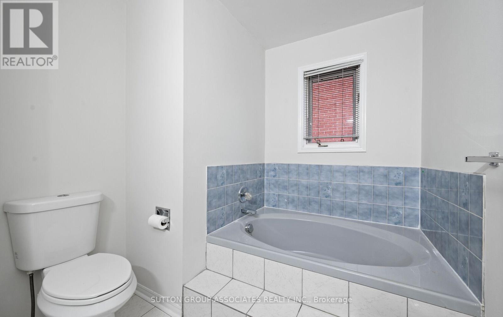 1252 Greenwood Crescent, Oakville, Ontario  L6J 6W5 - Photo 27 - W12661248