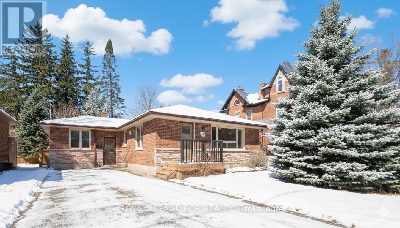 10 Faulkner Street, Orangeville, Ontario  L9W 2G3 - Photo 1 - W12661298