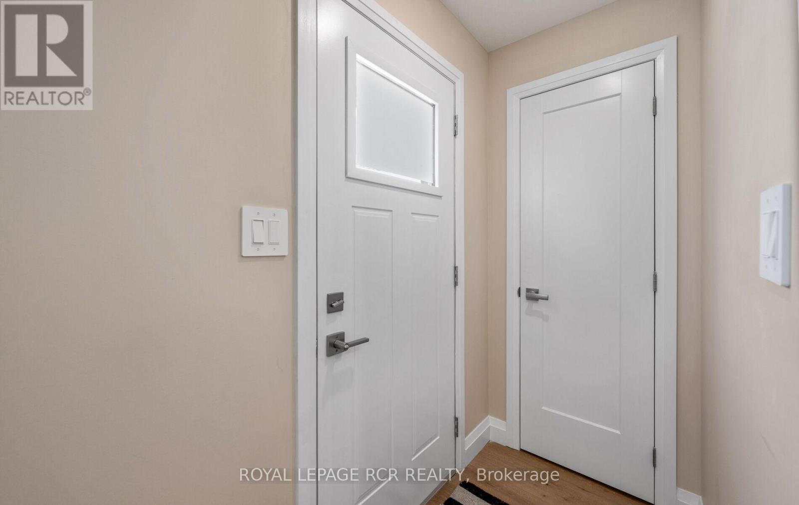 10 Faulkner Street, Orangeville, Ontario  L9W 2G3 - Photo 4 - W12661298