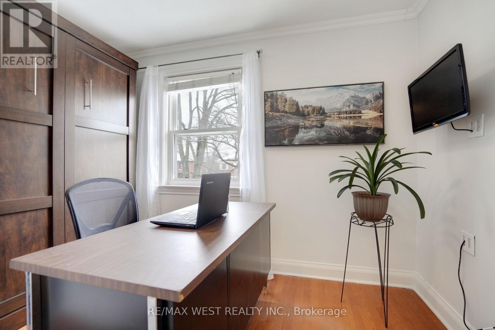 10 Allanbrooke Drive, Toronto, Ontario  M9A 3N8 - Photo 13 - W12661308