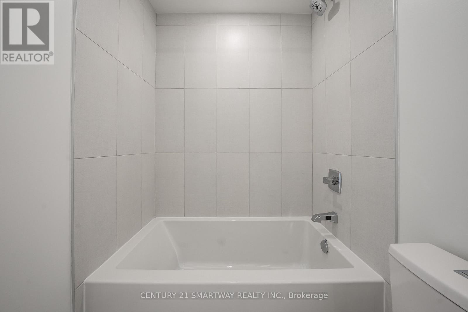 605 - 60 Central Park Roadway, Toronto, Ontario  M9A 0E6 - Photo 23 - W12661432