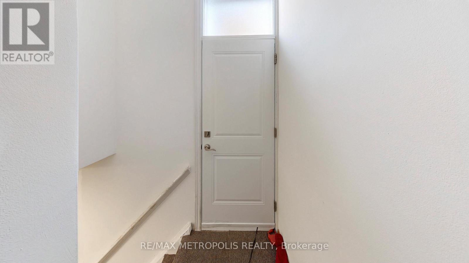 68 Paulvale Crescent, Toronto, Ontario  M3J 1K5 - Photo 27 - W12661438