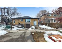 68 PAULVALE CRESCENT, Toronto, Ontario