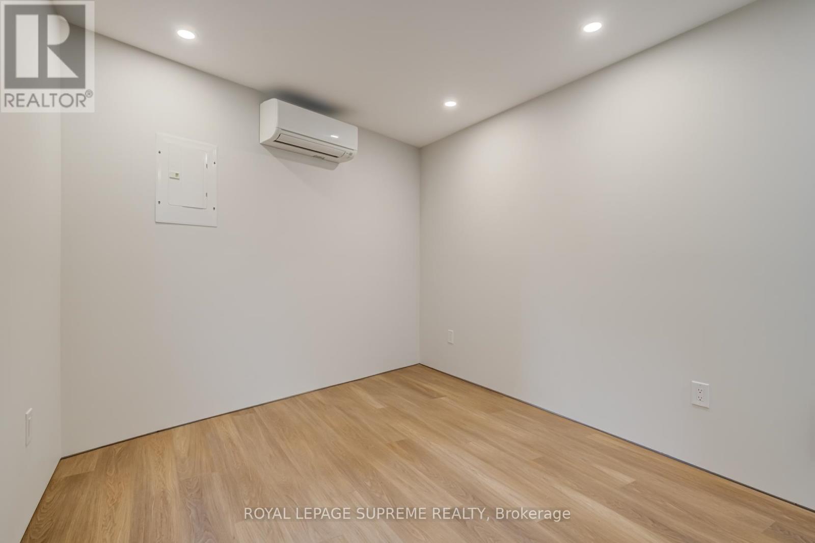 Garden - 101 Bernice Crescent, Toronto, Ontario  M6N 1W7 - Photo 25 - W12661440