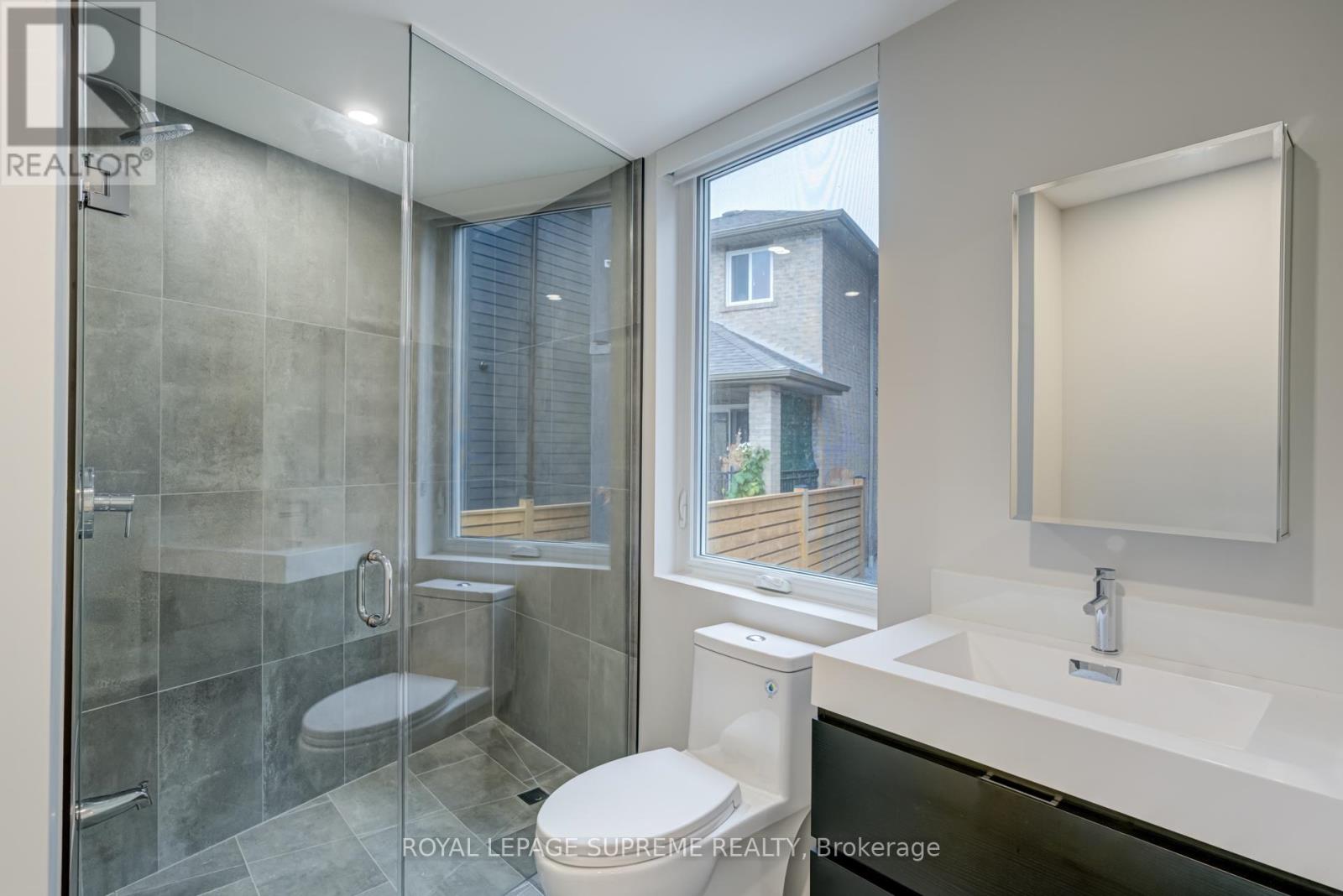 Garden - 101 Bernice Crescent, Toronto, Ontario  M6N 1W7 - Photo 27 - W12661440