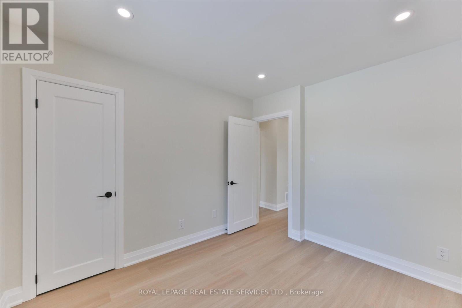 24 Wingrove Hill, Toronto, Ontario  M9B 2C6 - Photo 22 - W12661460