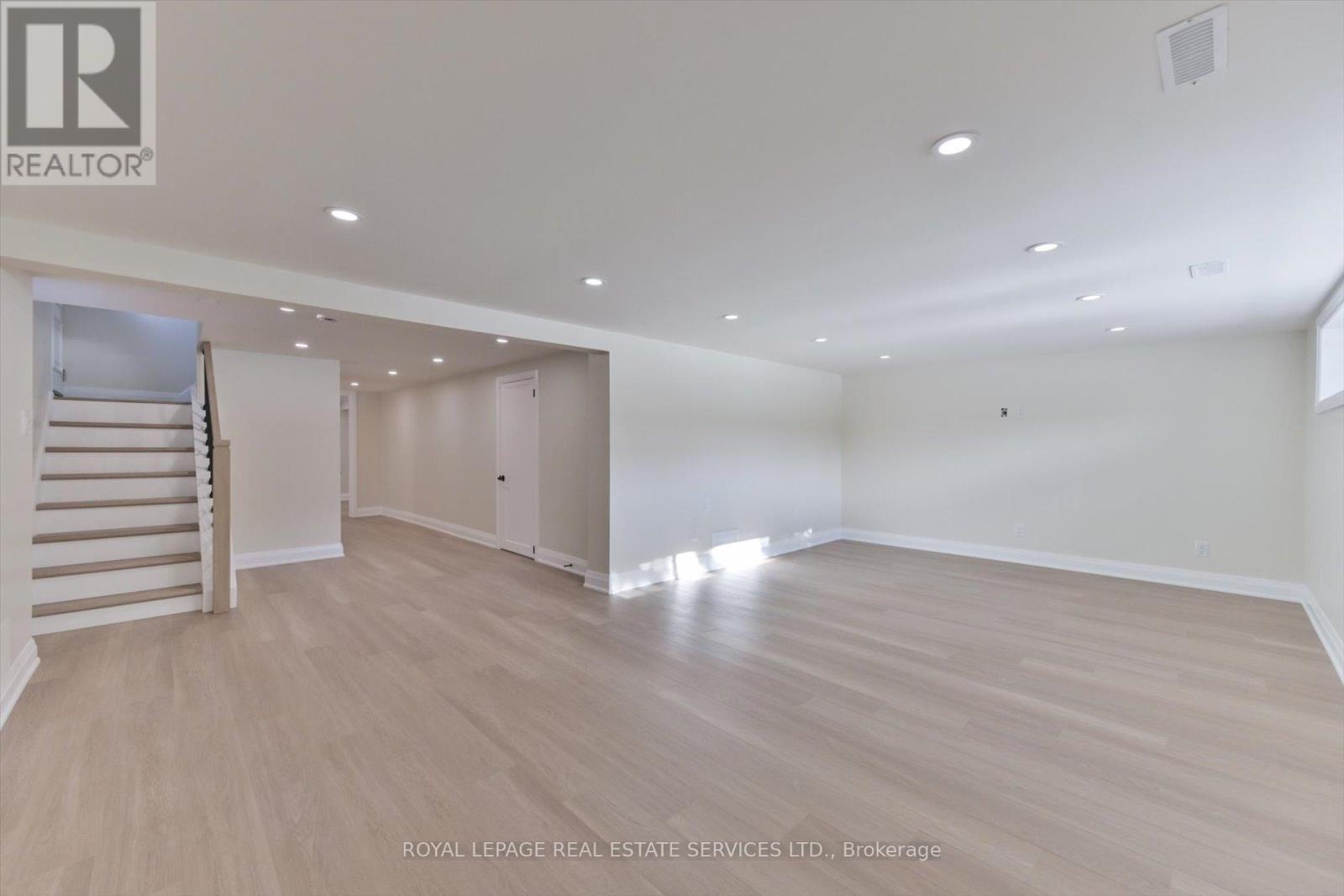 24 Wingrove Hill, Toronto, Ontario  M9B 2C6 - Photo 29 - W12661460