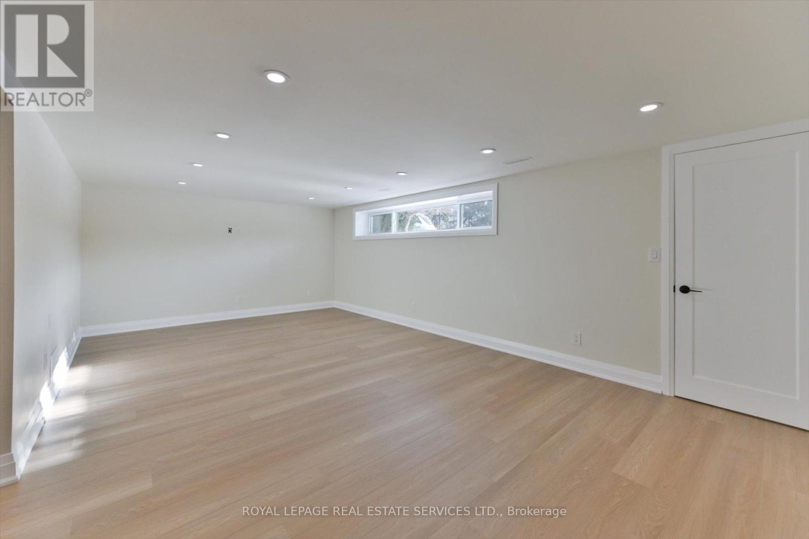 24 Wingrove Hill, Toronto, Ontario  M9B 2C6 - Photo 32 - W12661460