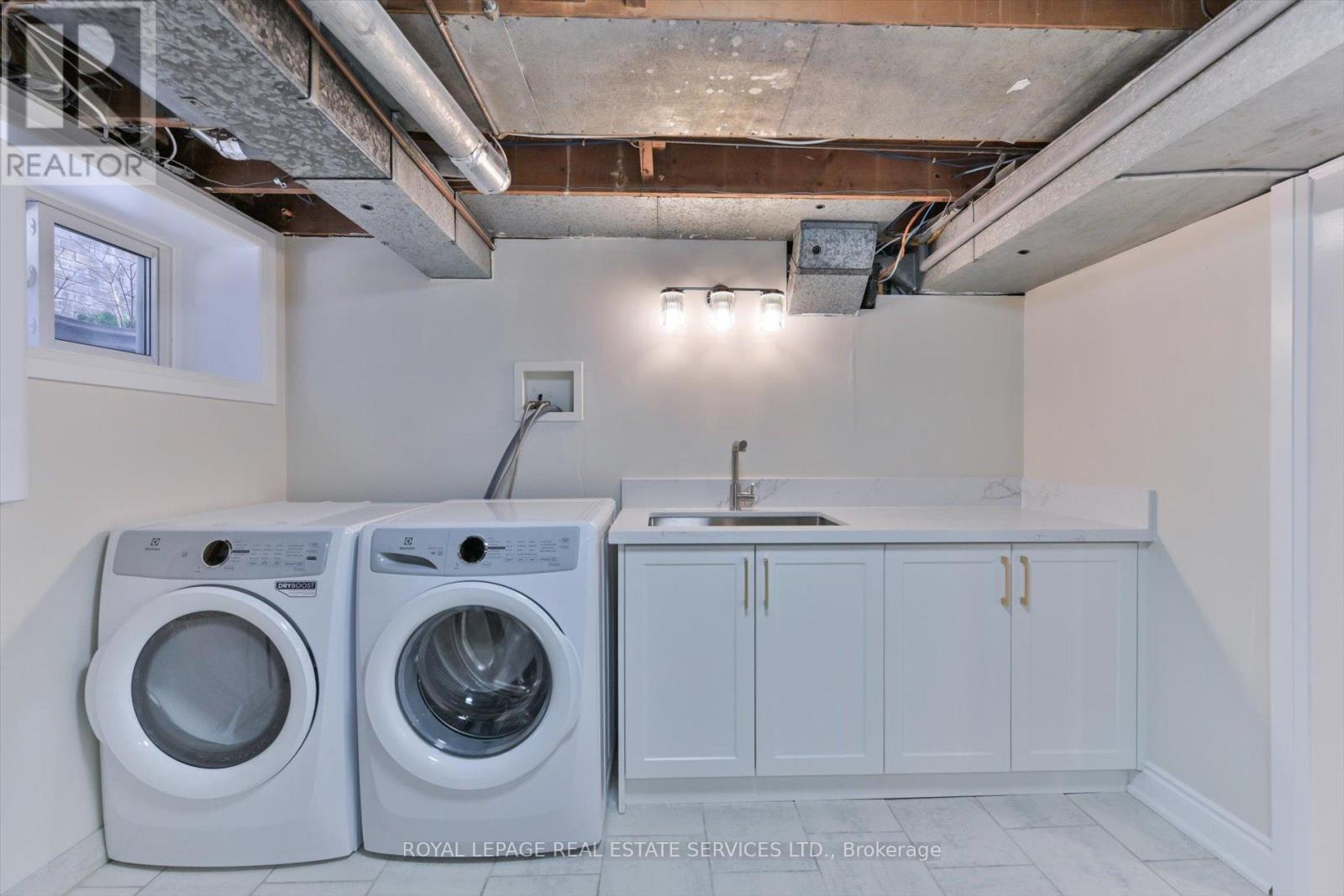 24 Wingrove Hill, Toronto, Ontario  M9B 2C6 - Photo 35 - W12661460