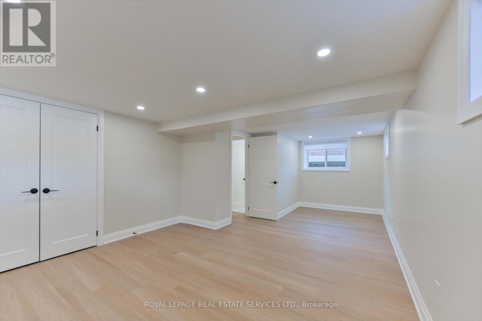 24 Wingrove Hill, Toronto, Ontario  M9B 2C6 - Photo 37 - W12661460