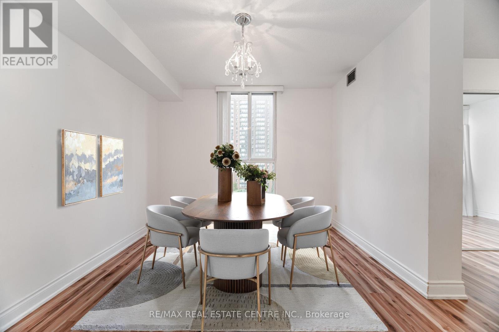 811 - 115 Hillcrest Avenue, Mississauga, Ontario  L5B 3Y9 - Photo 10 - W12661478